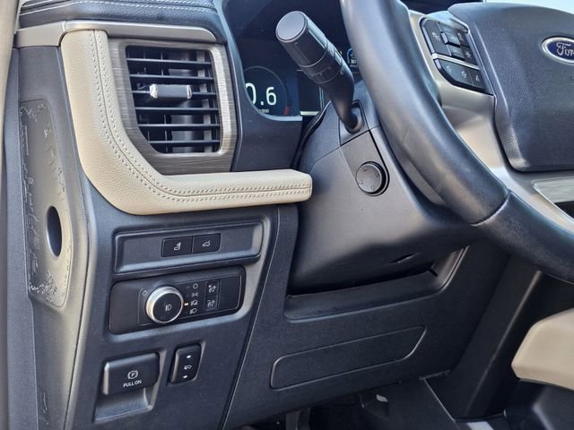 Certified 2022 Ford Expedition Limited image 21