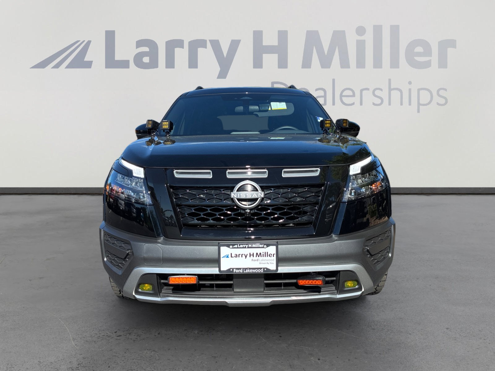 Used 2025 Nissan Pathfinder Rock Creek AWD/4WD image 8