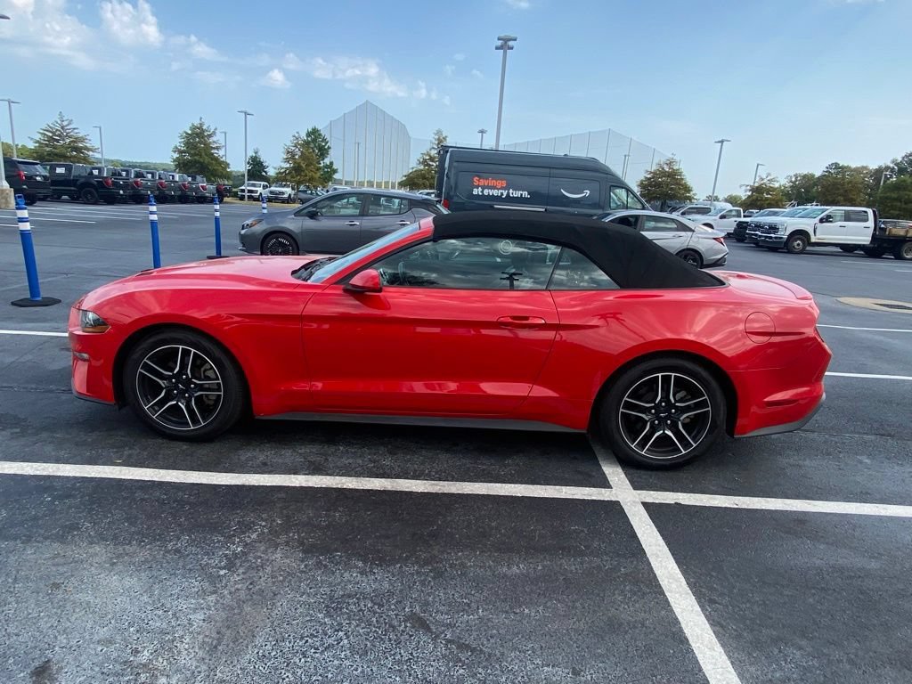 Certified 2022 Ford Mustang Premium RWD image 4