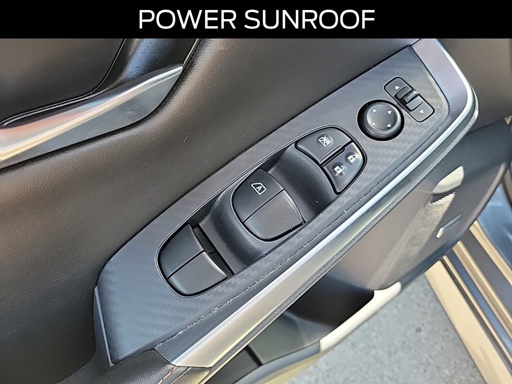 Used 2021 Nissan Sentra SR w/ SR Premium Package FWD image 20