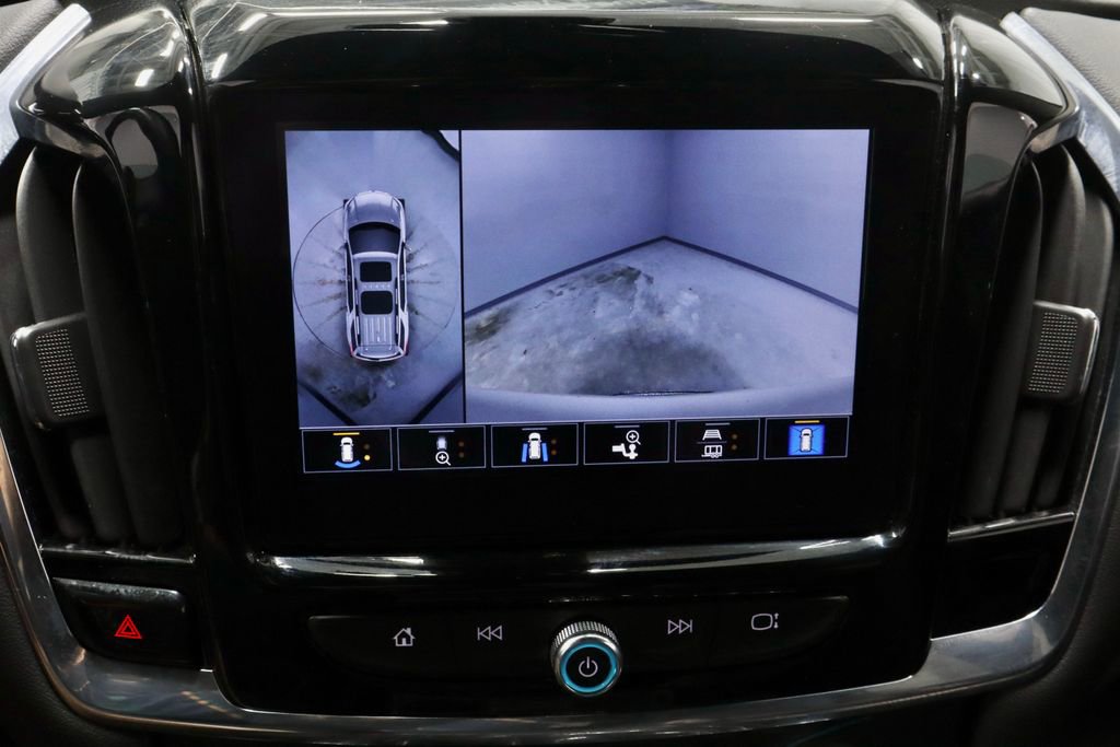 Used 2023 Chevrolet Traverse RS w/ LPO, Floor Liner Package AWD/4WD image 2