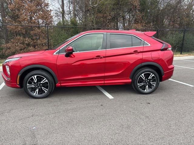 Used 2023 Mitsubishi Eclipse Cross image 2