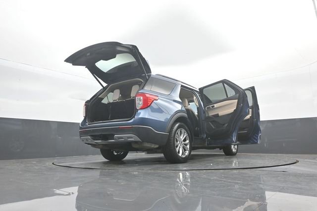 Certified 2020 Ford Explorer XLT w/ Equipment Group 202A image 37