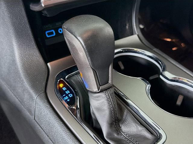 Used 2019 Jeep Grand Cherokee Laredo image 16