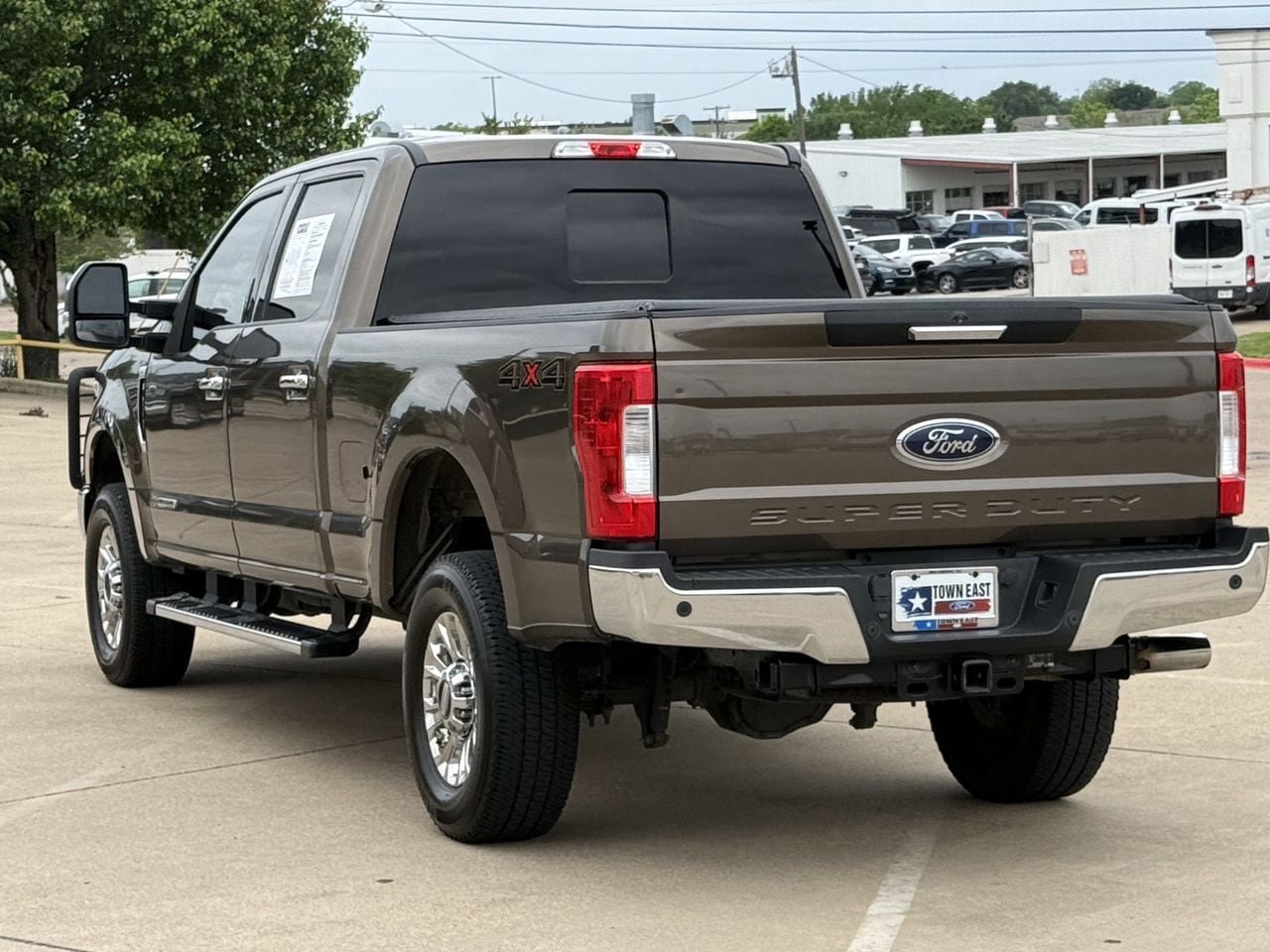 Certified 2017 Ford F250 XLT w/ XLT Premium Package AWD/4WD image 4