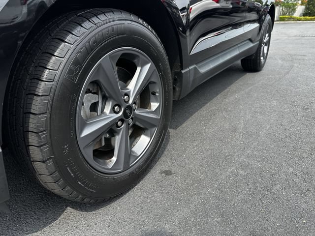 Certified 2022 Ford Edge SEL w/ Sport Appearance Package AWD/4WD image 12