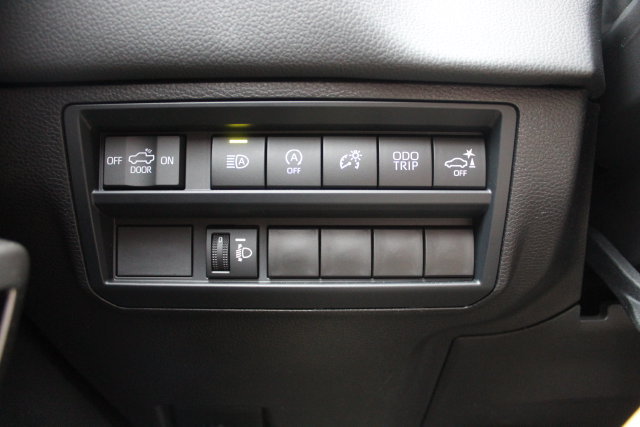 Used 2026 Toyota Tundra Limited AWD/4WD image 29