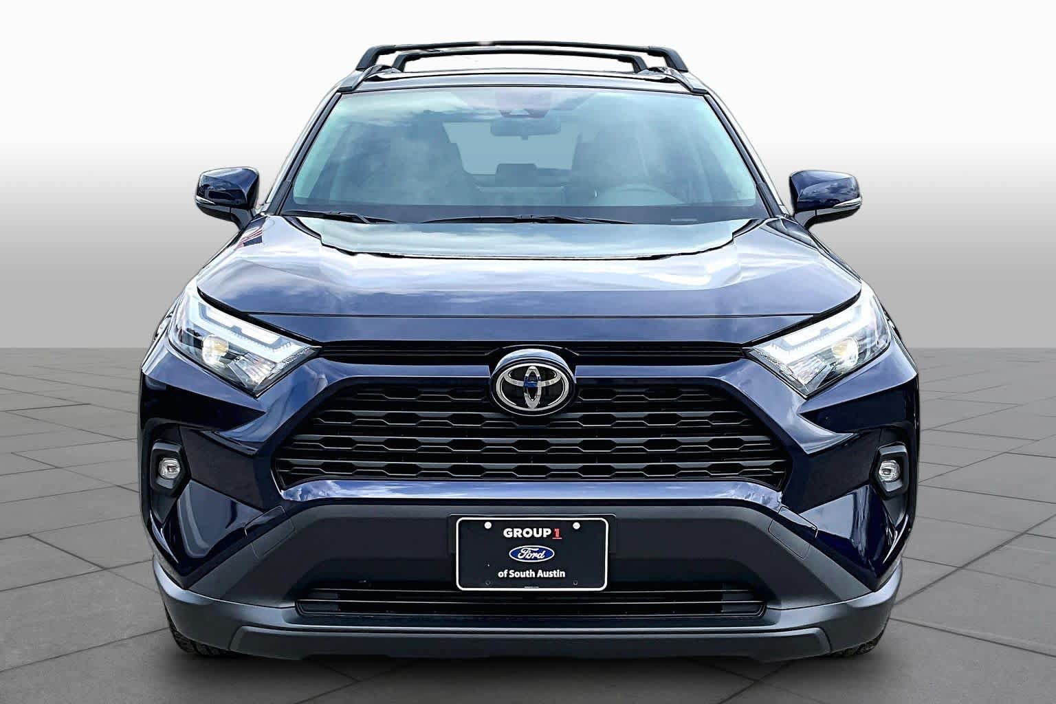Used 2025 Toyota RAV4 XLE Premium AWD/4WD image 4