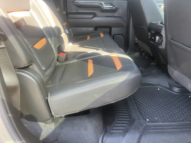 Used 2023 GMC Sierra 1500 AT4 w/ AT4 Premium Package AWD/4WD image 17