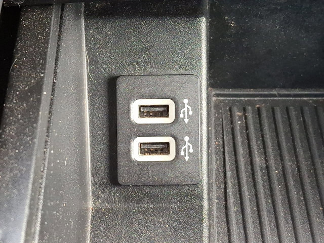 Certified 2019 Ford F150 Platinum w/ Equipment Group 701A Luxury image 26