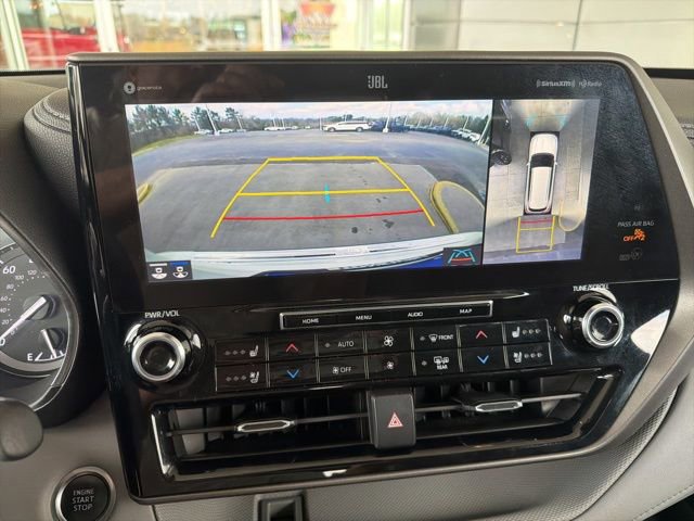 Used 2021 Toyota Highlander Limited FWD image 34