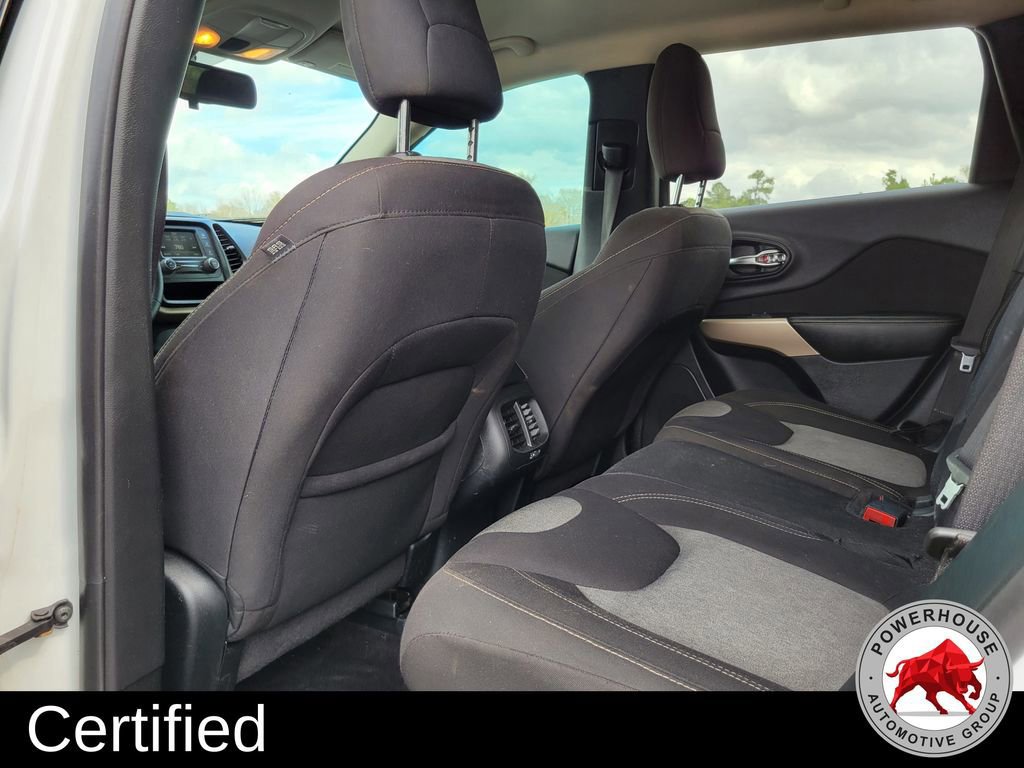 Used 2018 Jeep Cherokee Latitude image 14