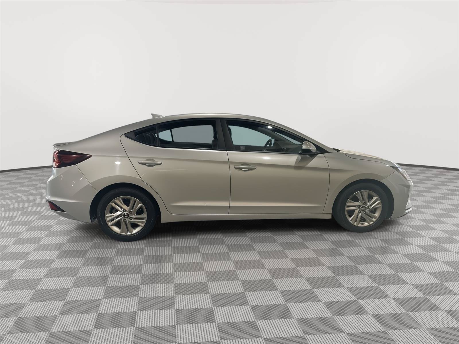 Used 2019 Hyundai Elantra SEL FWD image 6