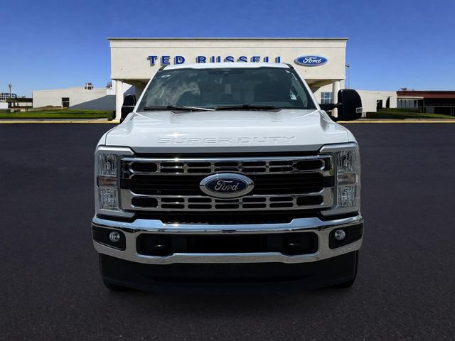 Certified 2025 Ford F250 XLT AWD/4WD image 3