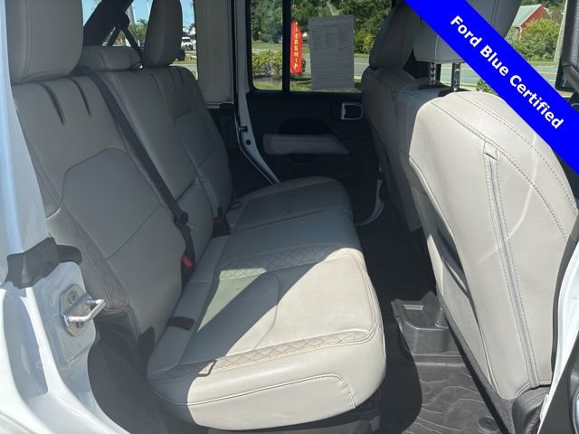 Used 2022 Jeep Wrangler Unlimited Sahara image 25