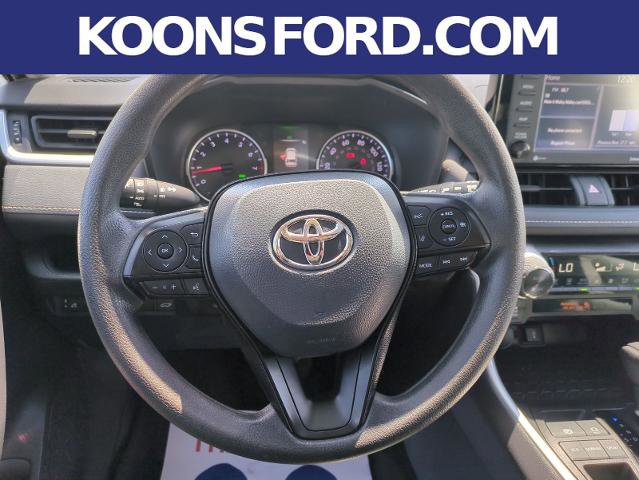 Used 2021 Toyota RAV4 XLE w/ Convenience Package FWD image 14
