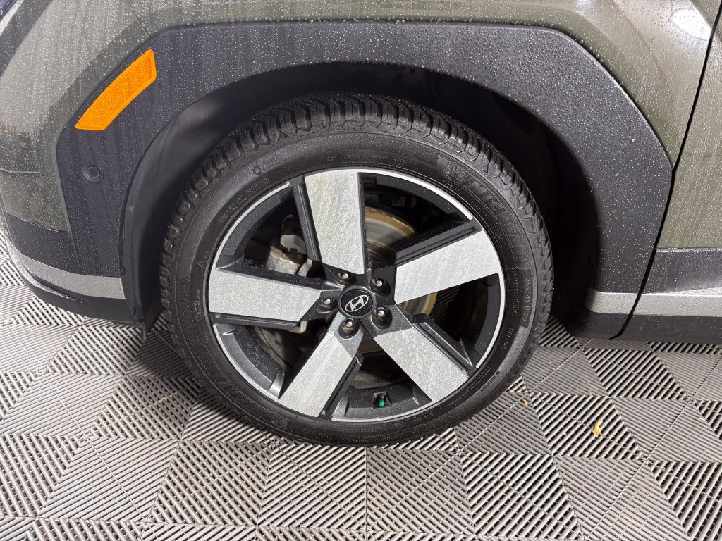 Used 2024 Hyundai Santa Fe Limited AWD/4WD image 10