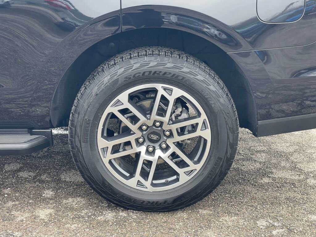 Certified 2025 Ford Expedition Active image 37