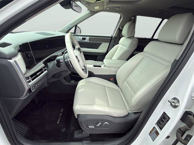 Used 2024 Hyundai Santa Fe Limited AWD/4WD image 10