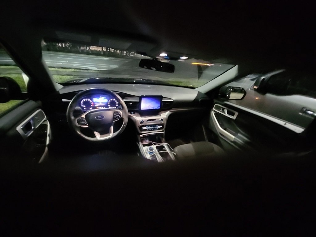 Certified 2022 Ford Explorer XLT image 11