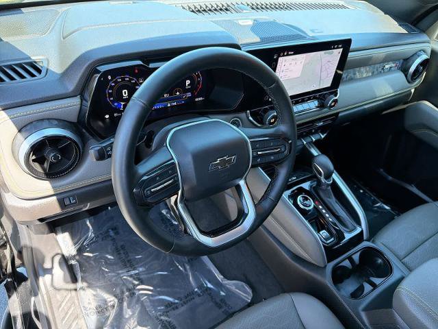 Used 2025 Chevrolet Colorado ZR2 w/ Technology Package AWD/4WD image 10