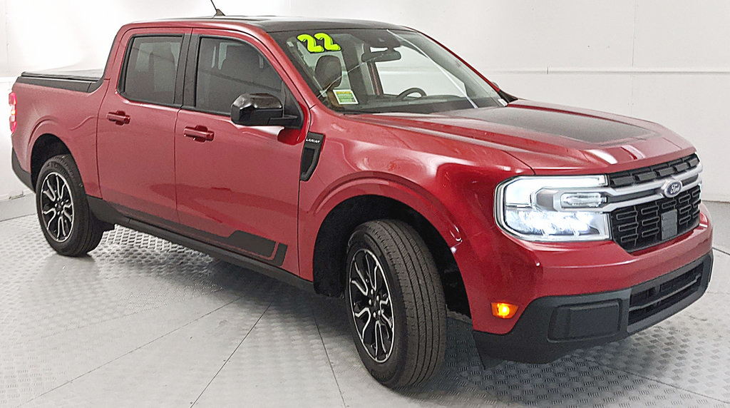 Certified 2022 Ford Maverick Lariat w/ Lariat Luxury Package