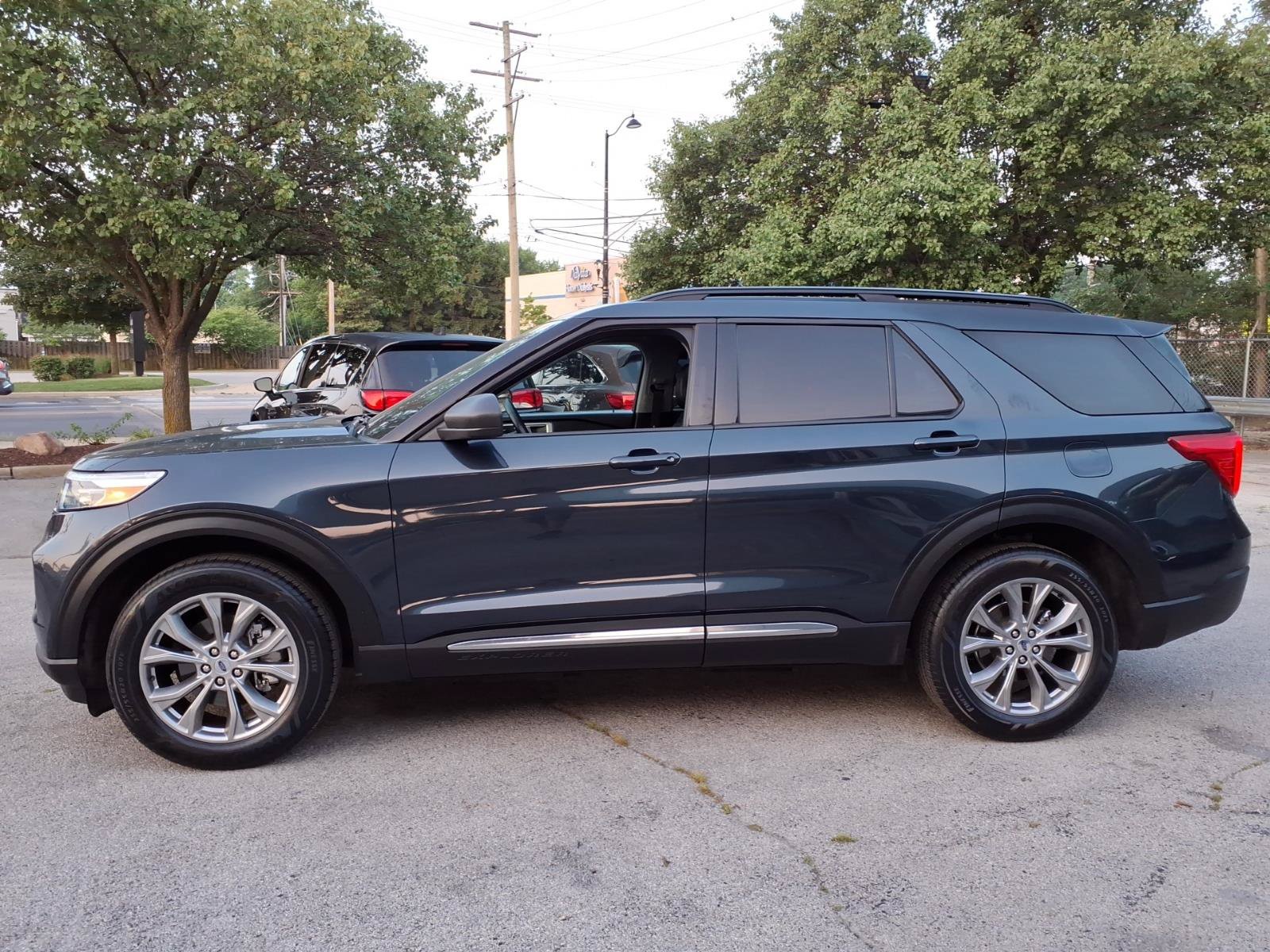 Certified 2023 Ford Explorer XLT w/ Equipment Group 202A AWD/4WD image 6