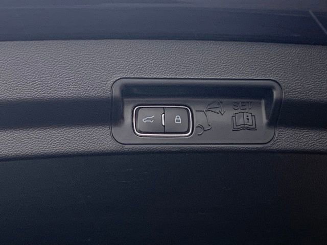 Certified 2023 Ford Explorer XLT w/ Equipment Group 202A image 7