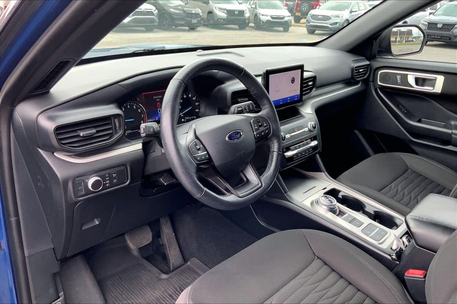 Certified 2020 Ford Explorer XLT RWD image 17