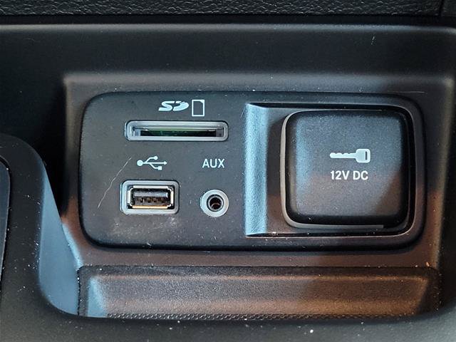 Used 2018 Jeep Cherokee Trailhawk w/ Comfort/Convenience Group AWD/4WD image 16