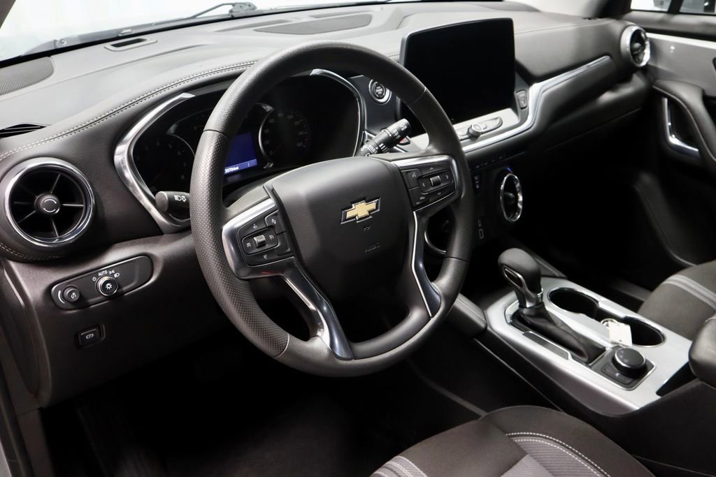 Used 2023 Chevrolet Blazer LT image 24