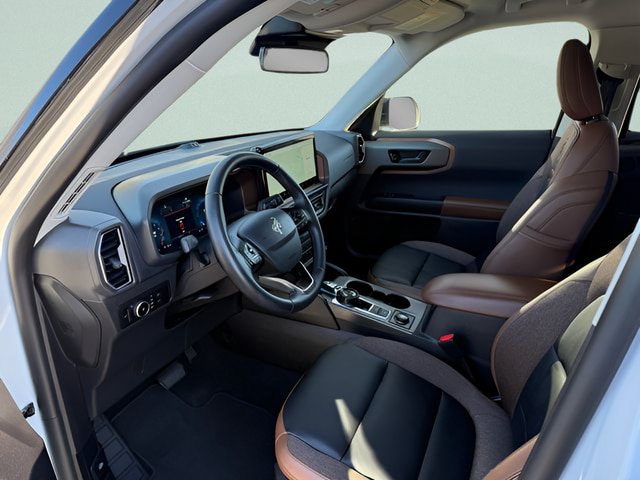 Certified 2025 Ford Bronco Sport Outer Banks w/ Outer Banks Tech Package+ AWD/4WD image 4