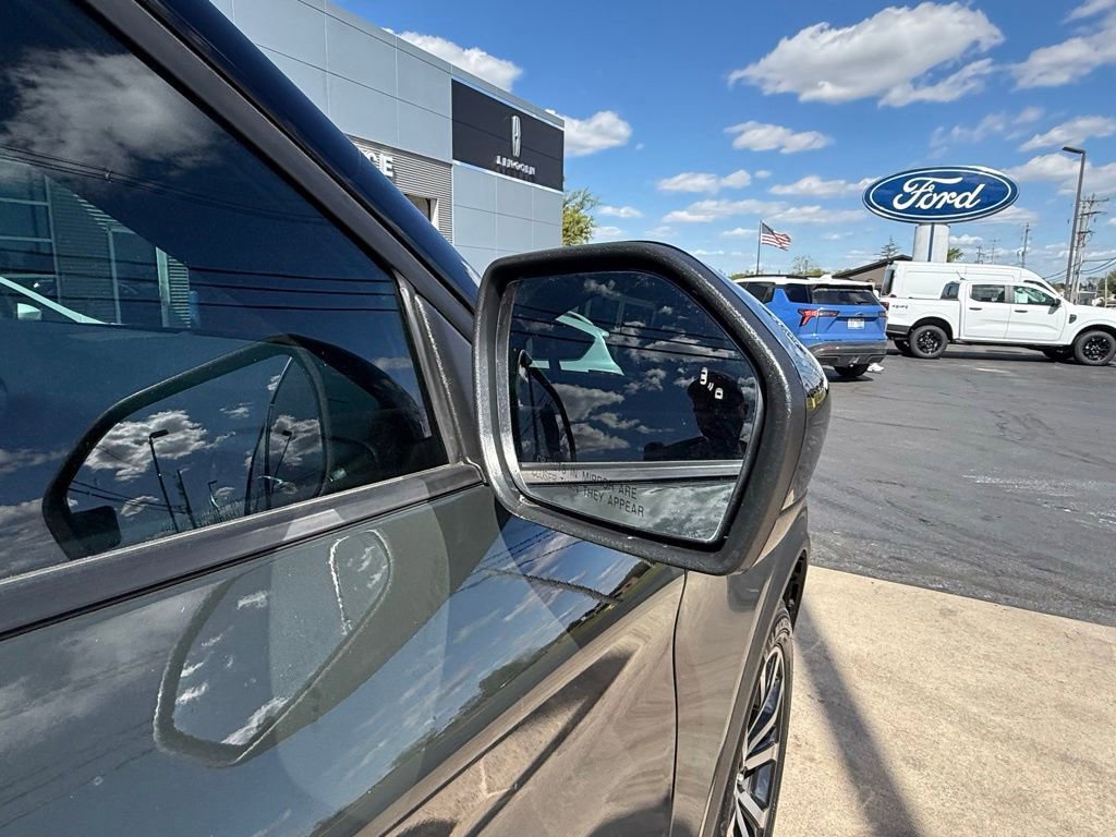 Certified 2022 Ford Explorer ST-Line AWD/4WD image 7