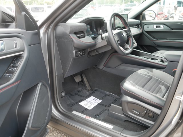 Certified 2026 Ford Explorer ST-Line AWD/4WD image 12