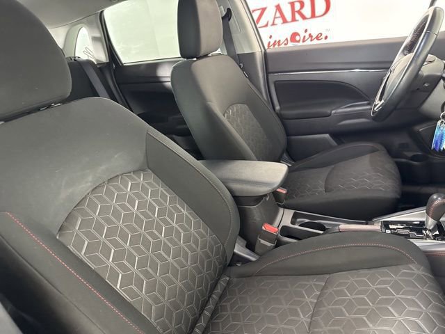 Used 2022 Mitsubishi Outlander Sport LE image 16