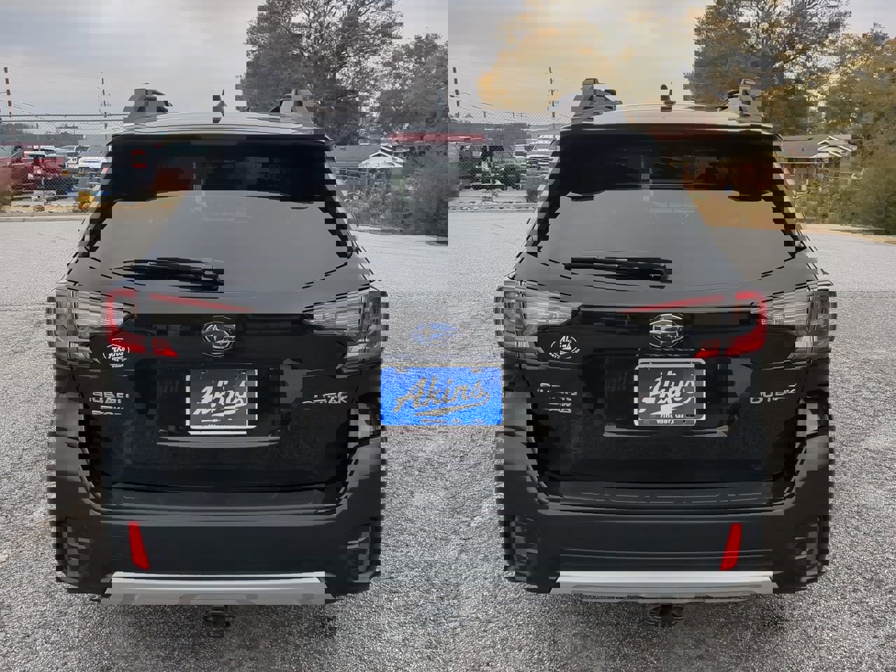 Used 2022 Subaru Outback Premium image 3