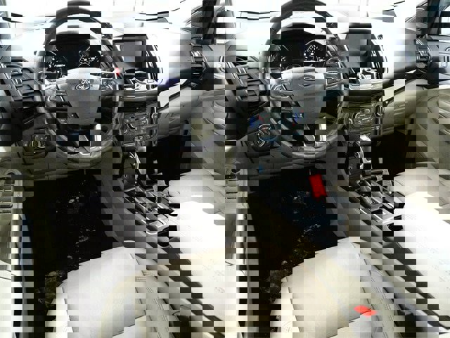 Certified 2019 Ford Escape Titanium image 4