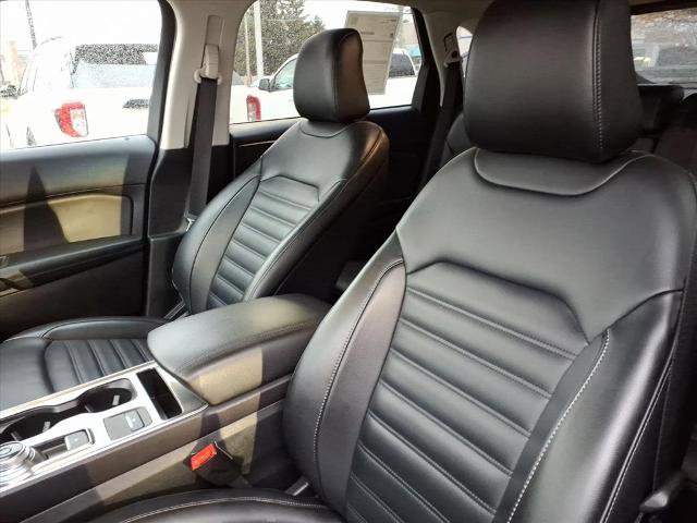 Certified 2023 Ford Edge SEL image 10