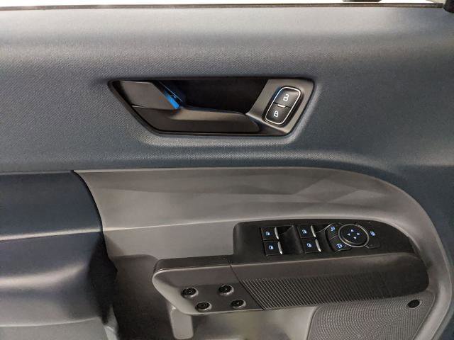 Certified 2025 Ford Maverick Lariat w/ Black Appearance Package image 18