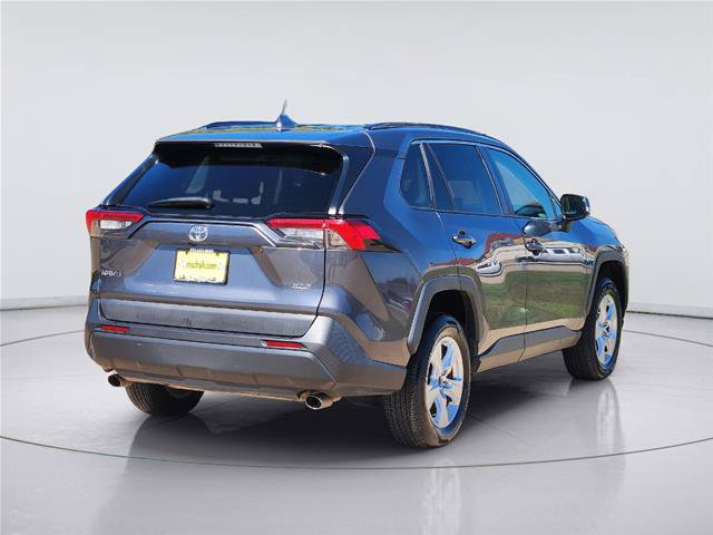 Used 2021 Toyota RAV4 XLE FWD image 6