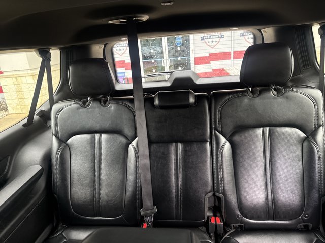 Used 2024 Jeep Wagoneer L Series II w/ Flexible Seating Group AWD/4WD image 24