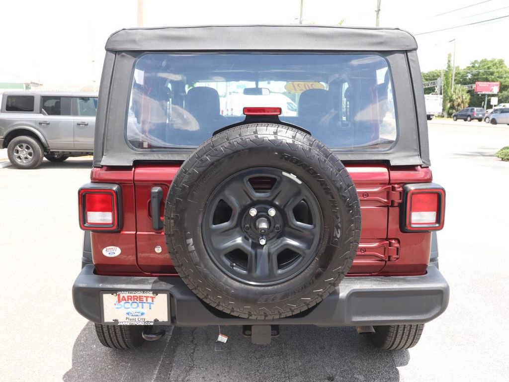 Used 2021 Jeep Wrangler Sport AWD/4WD image 13