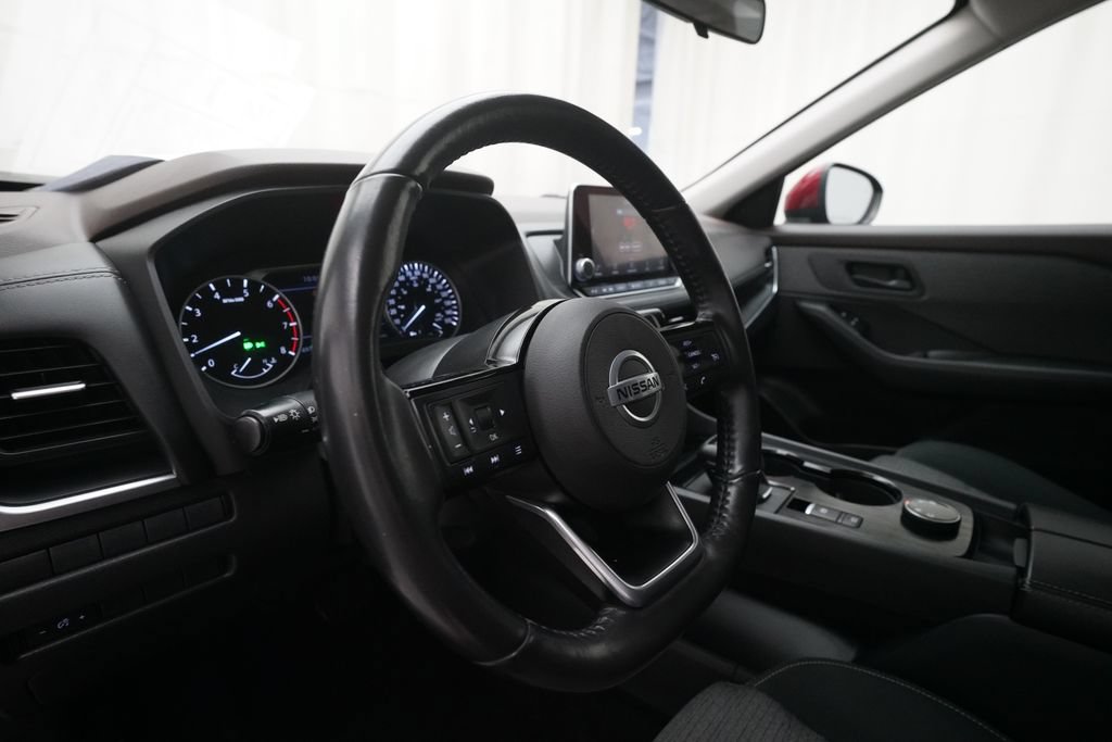 Used 2021 Nissan Rogue S AWD/4WD image 9