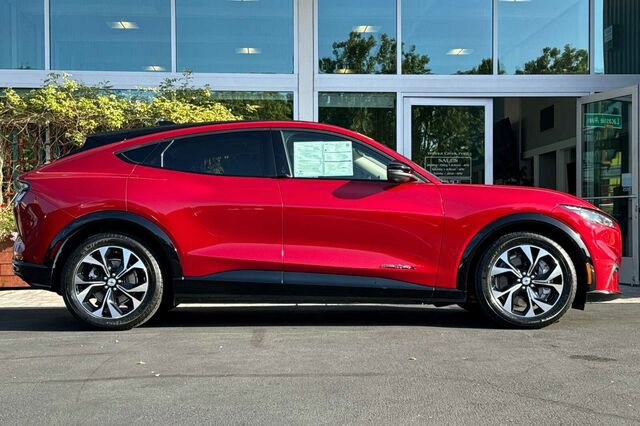 Certified 2022 Ford Mustang Mach-E Premium AWD/4WD image 3