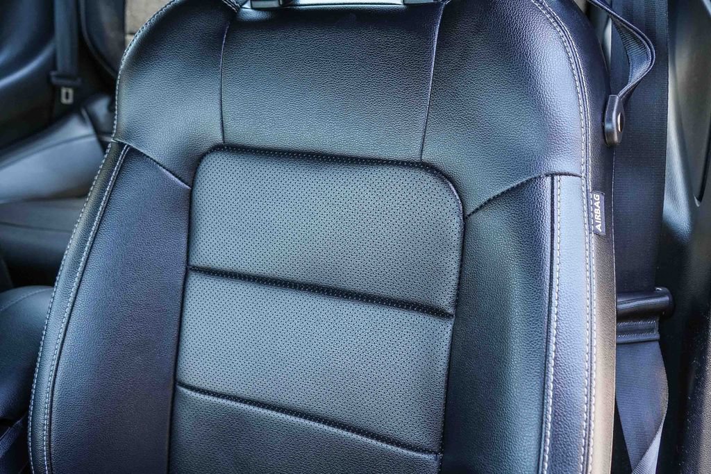 Certified 2022 Ford Mustang Premium RWD image 29
