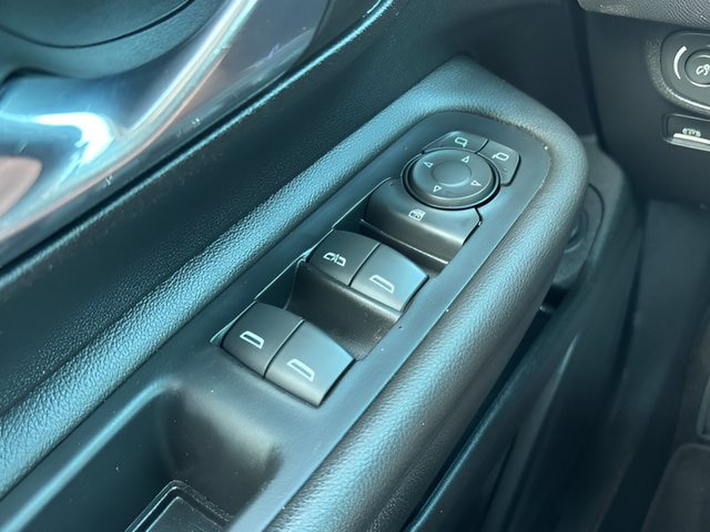 Used 2023 GMC Terrain SLE w/ Driver Convenience Package AWD/4WD image 17