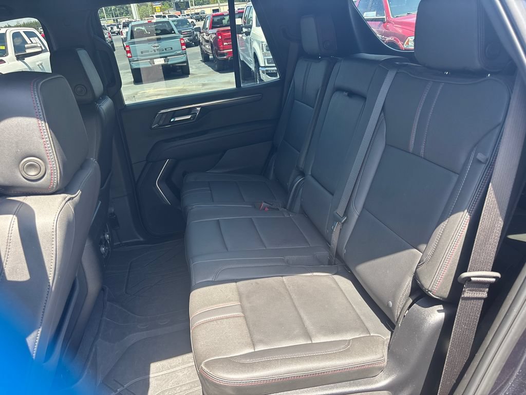 Used 2025 Chevrolet Tahoe RST AWD/4WD image 14