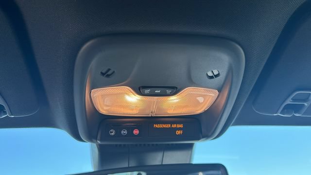 Used 2024 Chevrolet Colorado LT w/ LT Convenience Package III RWD image 24