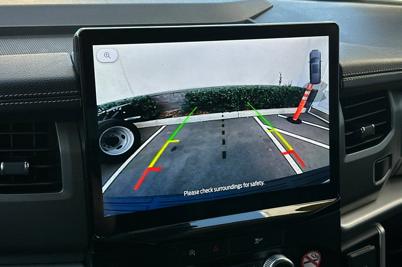 Certified 2024 Ford Expedition XLT image 20