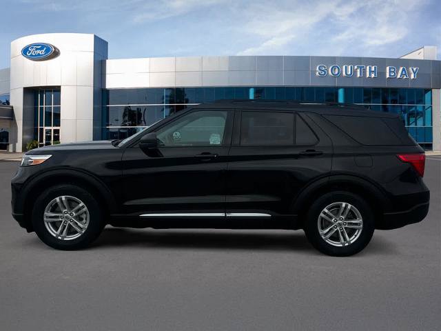 Certified 2023 Ford Explorer XLT RWD image 2
